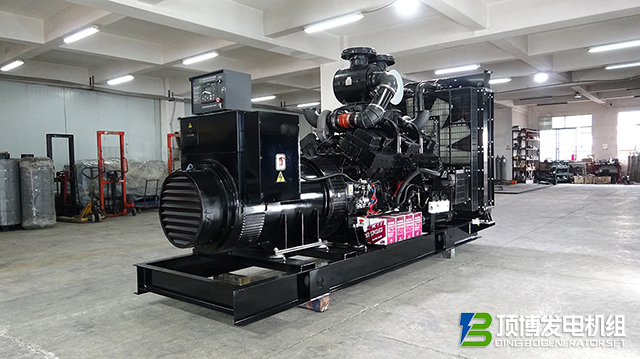 從工廠到數(shù)據(jù)中心,頂博智能柴油發(fā)電機(jī)組的全領(lǐng)域應(yīng)用